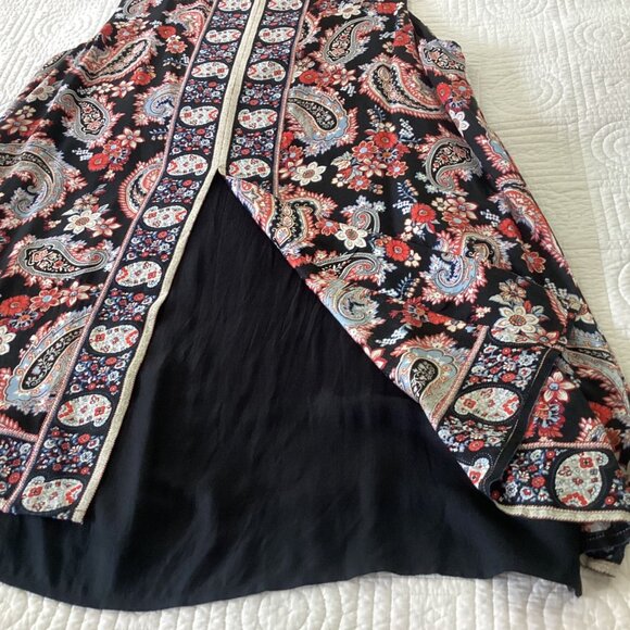 J.Jill Womens XL Sleeveless Black & Red Paisley Pattern Top 100% Rayon - Picture 11 of 11